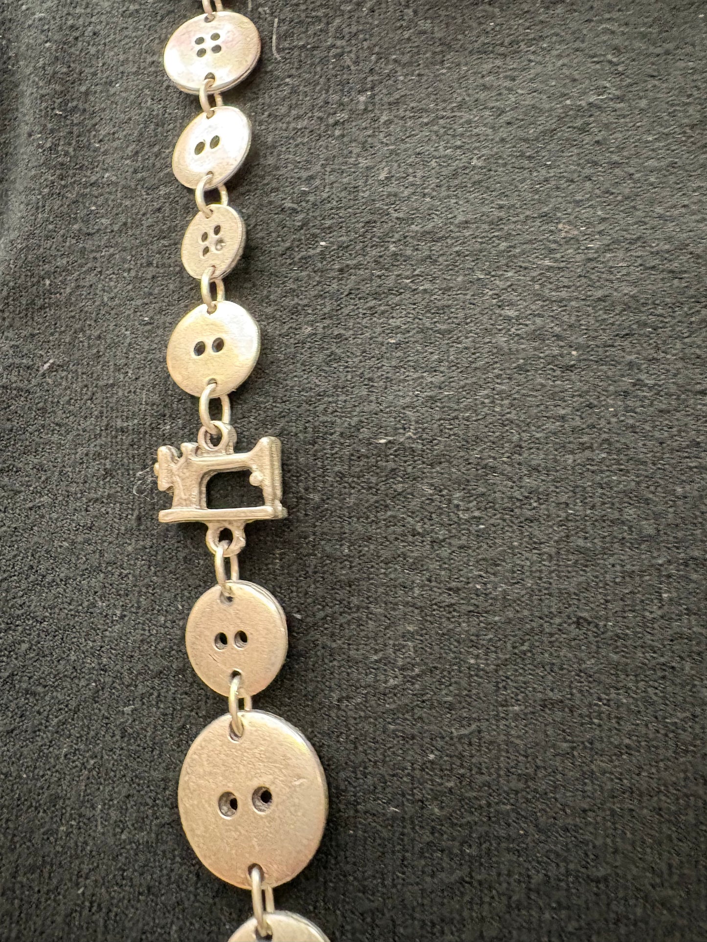 Collana lunga, Sartoria