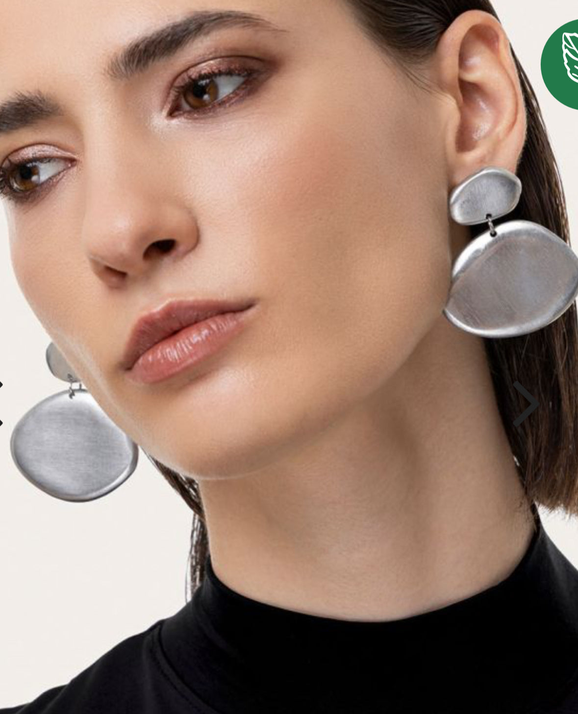 Orecchino ovale Vesto Pazzo