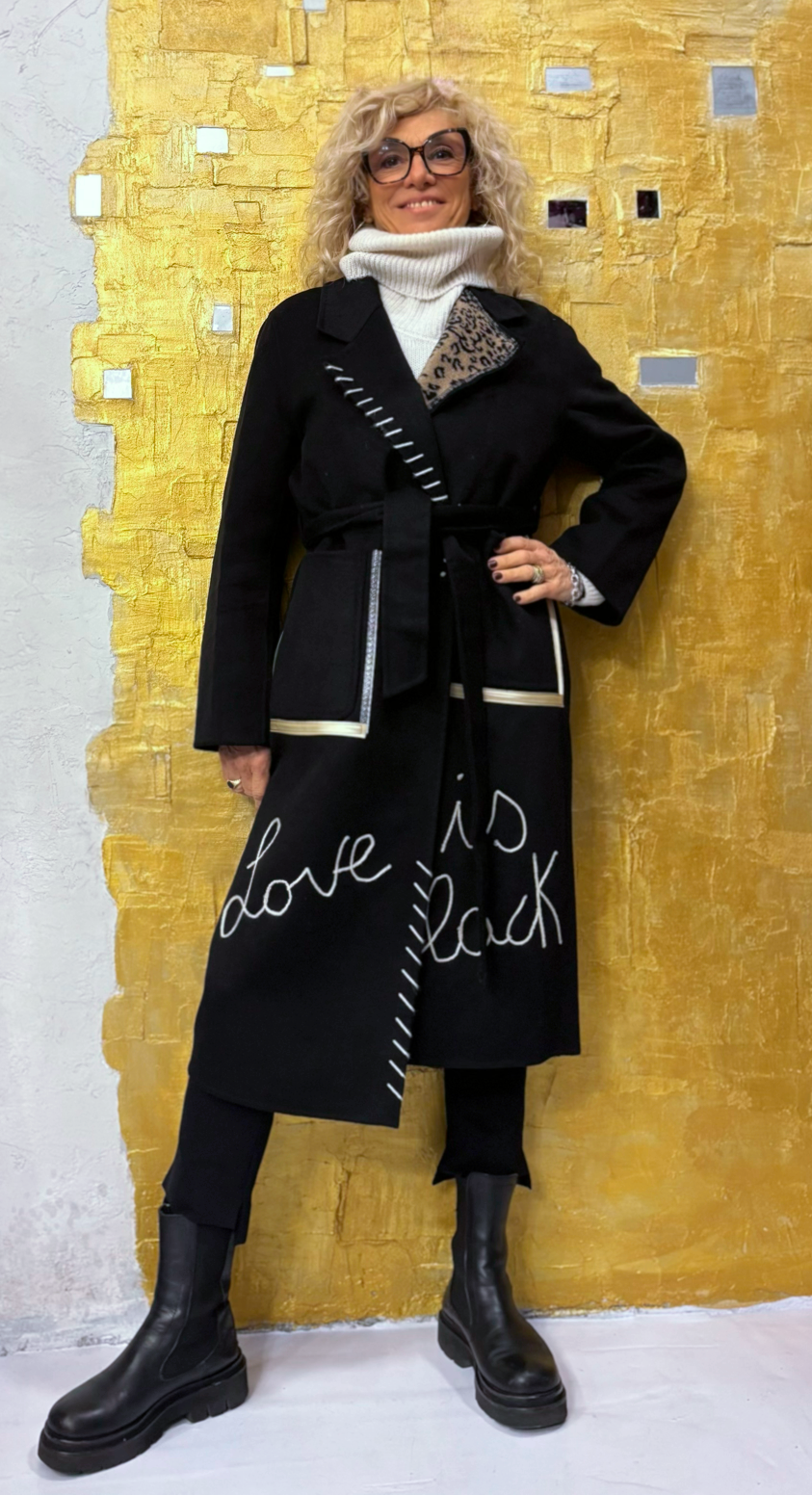 Cappotto dipinto a mano