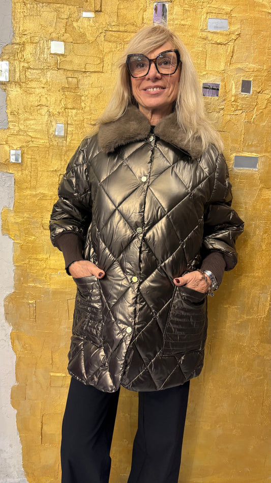Piumino metal, collo in pelliccia