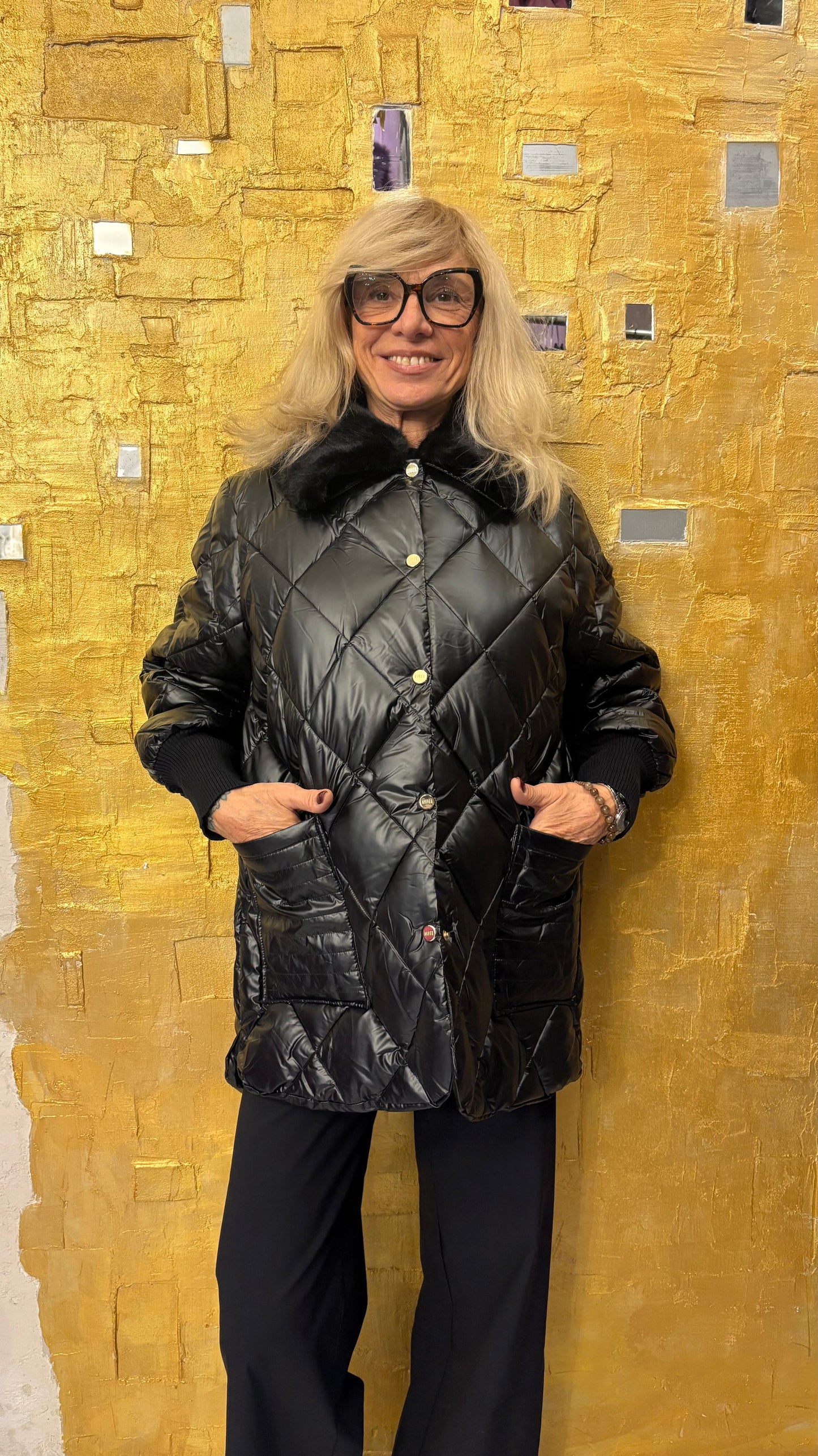 Piumino metal, collo in pelliccia