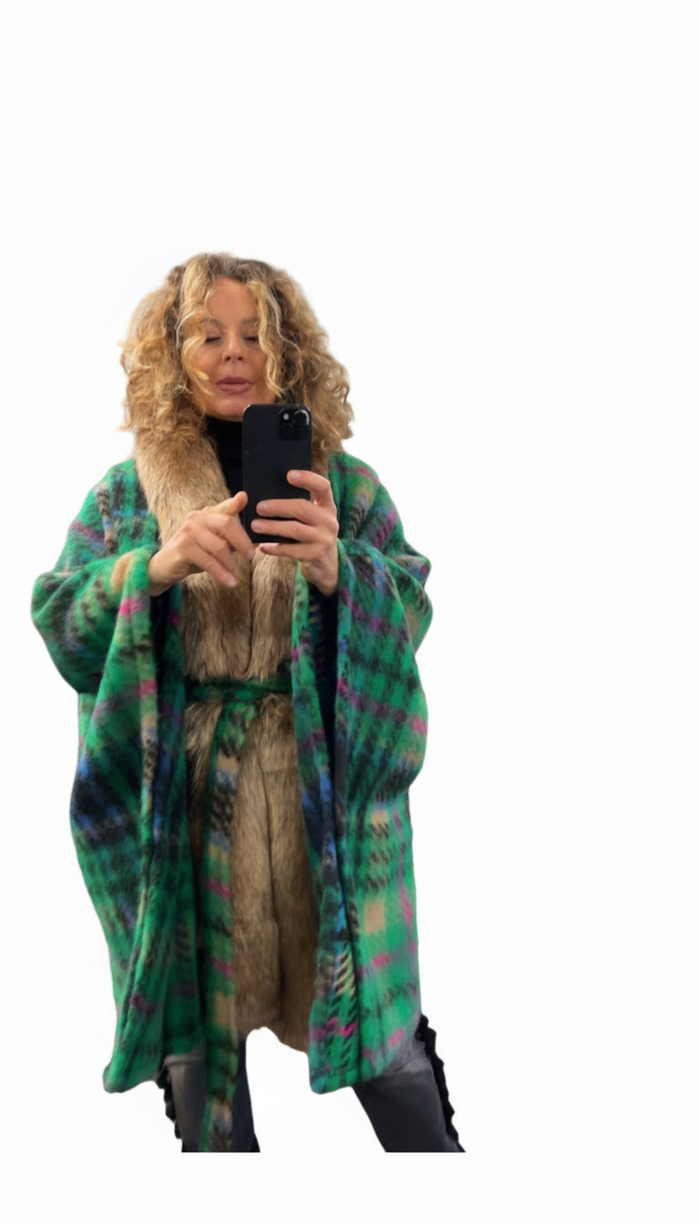 mantella con eco pelliccia e cintura in vita 100% pura lana