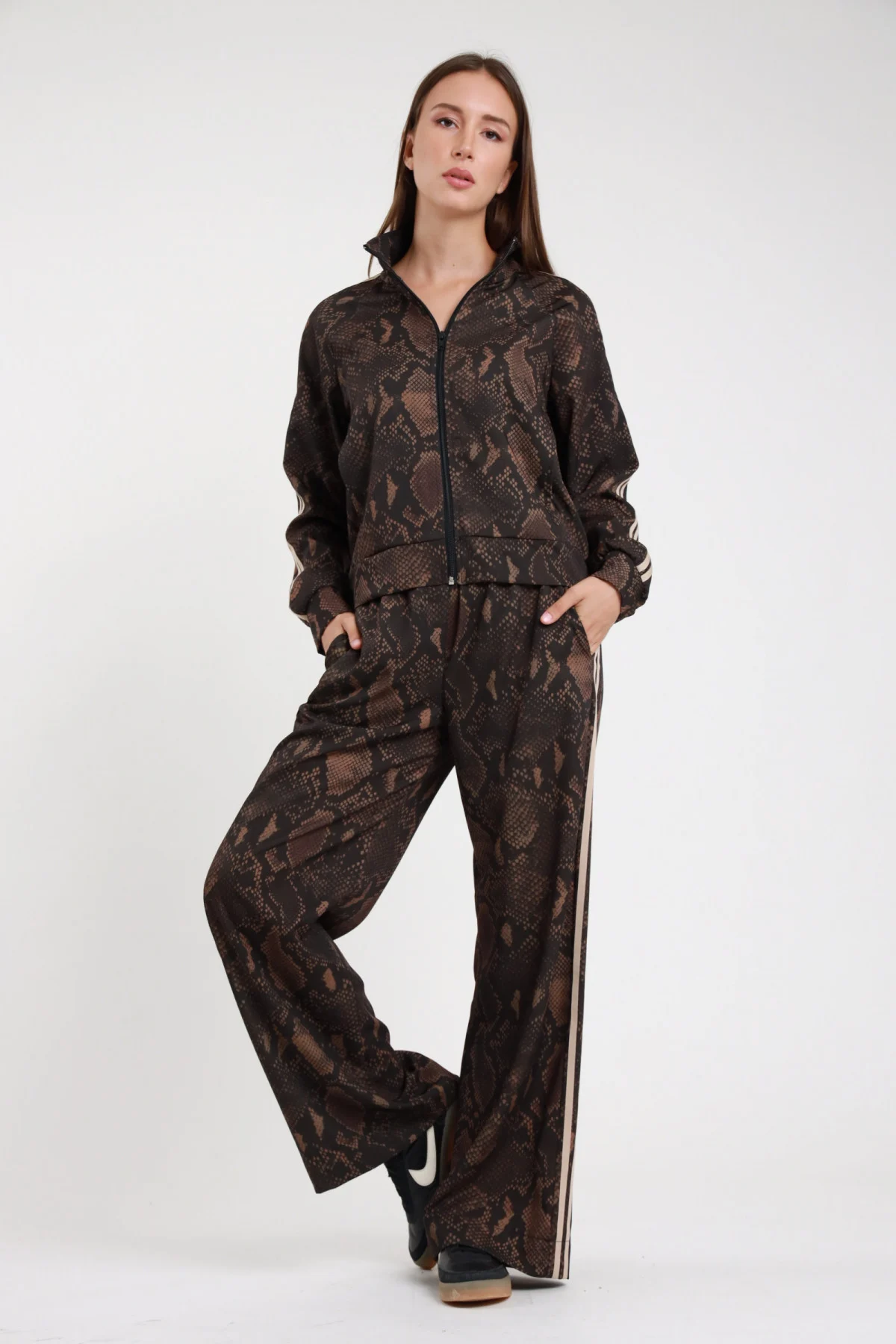 Bomber Zip+pantalone animalier Susy Mix